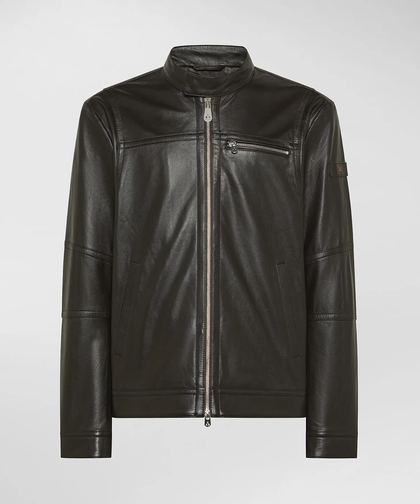 Biker in pelle con taschino al petto