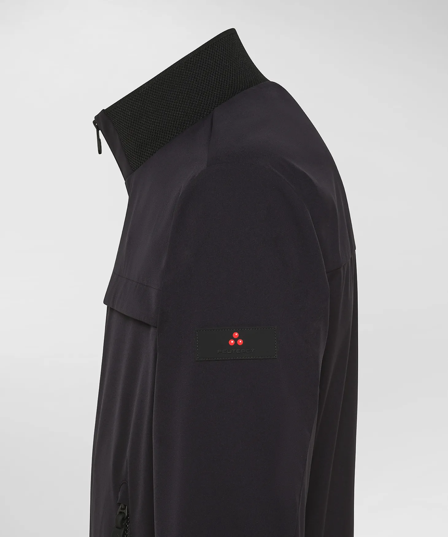 Bomber stretch con dettagli a contrasto