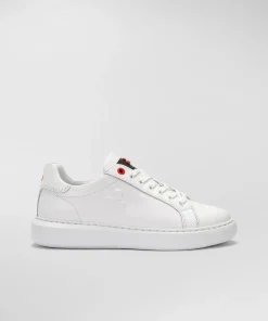 Sneaker In Pelle Con Logo Goffrato