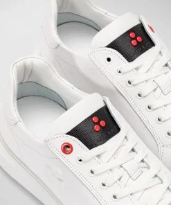 Sneaker In Pelle Con Logo Goffrato
