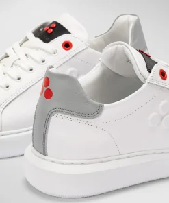 Sneaker In Pelle Con Logo Goffrato
