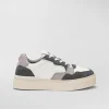 Sneakers In Pelle Con Dettagli In Suede